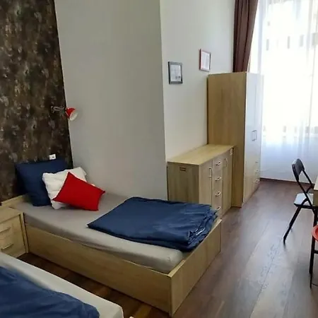 Klauzal 14 * بودابست